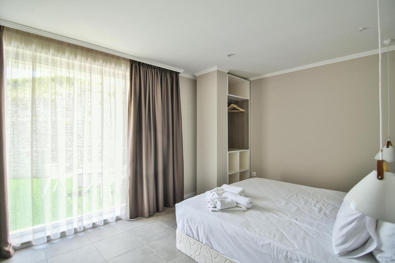 Sea Lounge Aparthotel Varna Exterior photo