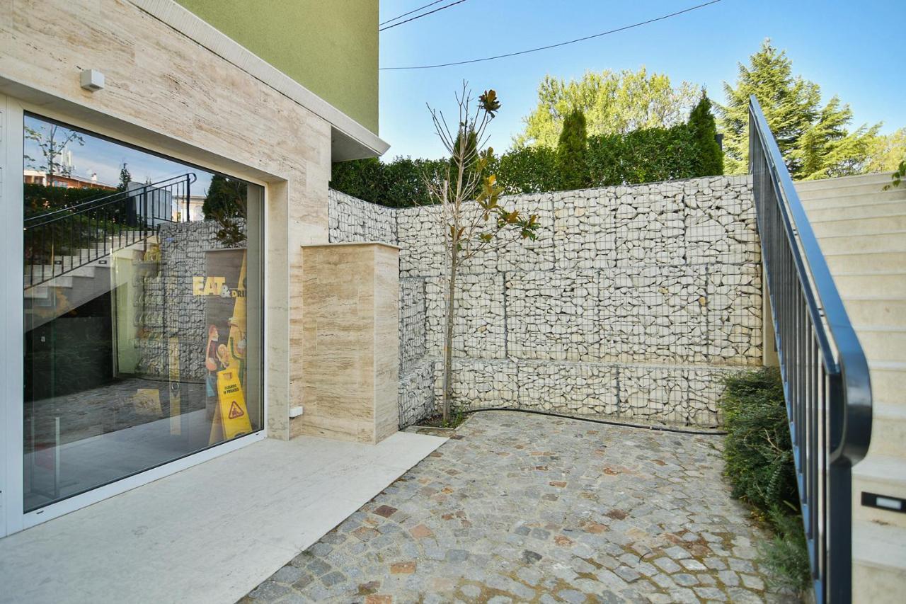 Sea Lounge Aparthotel Varna Exterior photo
