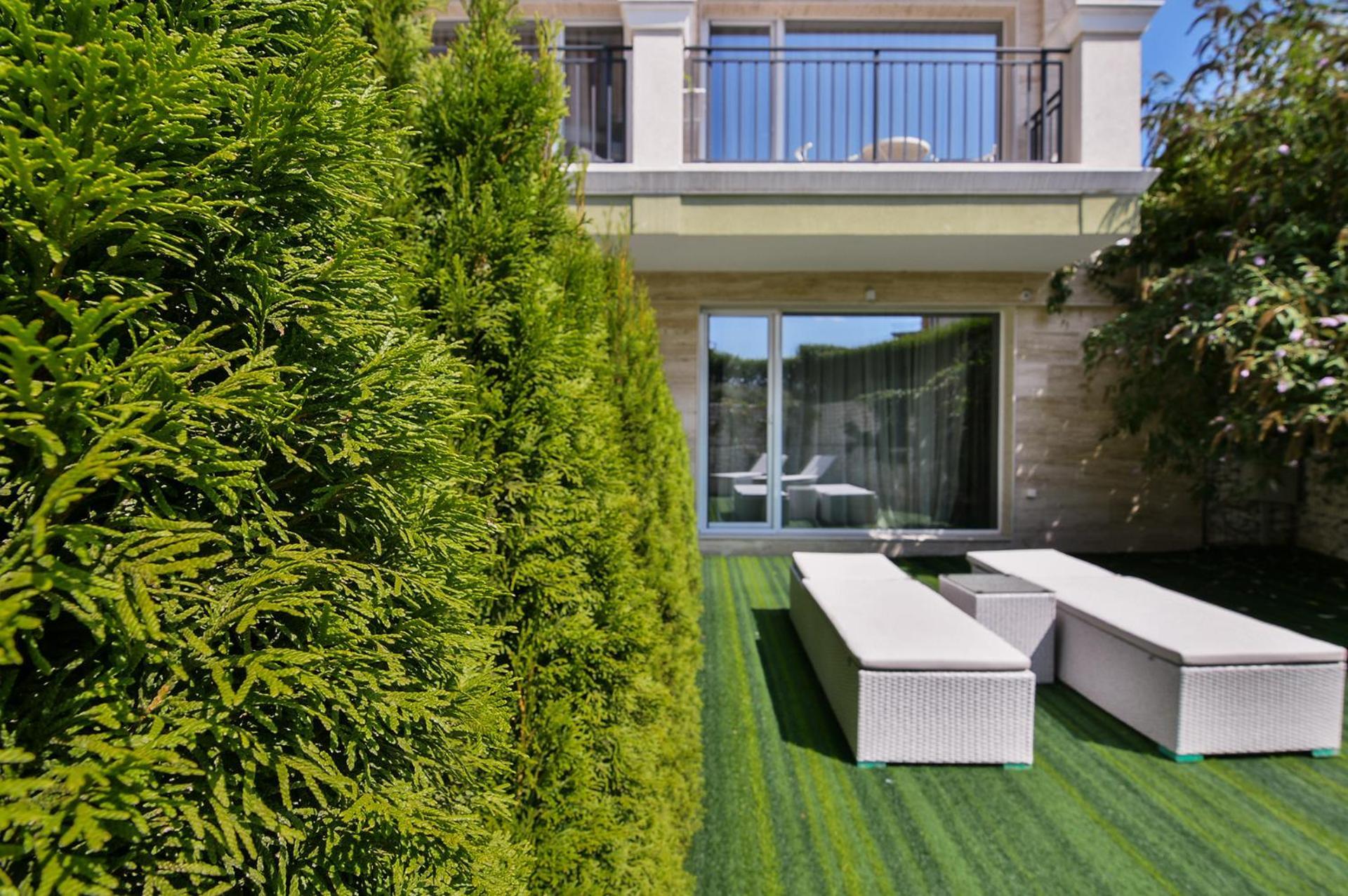 Sea Lounge Aparthotel Varna Exterior photo